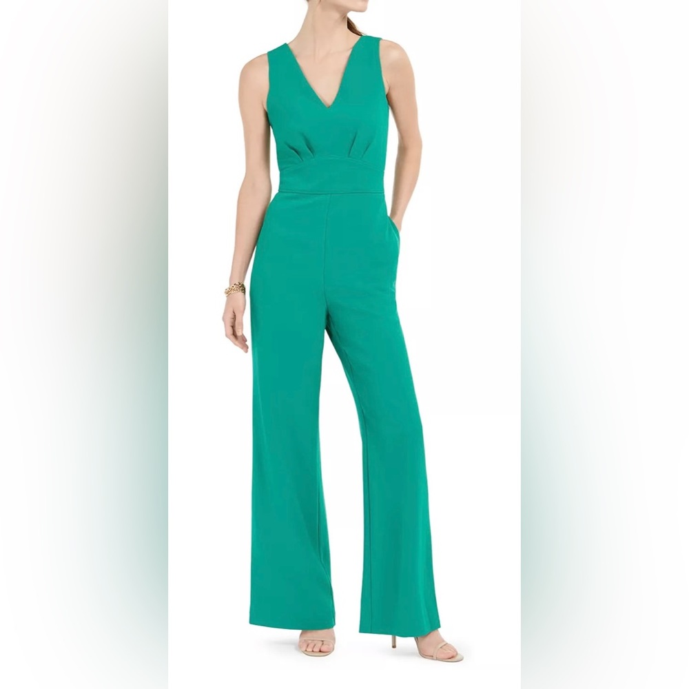 Vince Camuto NWT Green Crepe Jumpsuit Size 12